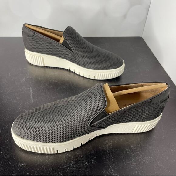 SOUL NATURALIZER Women’s Tia Slip-On Sneakers Black Faux Leather Sz 10 - Picture 4 of 7